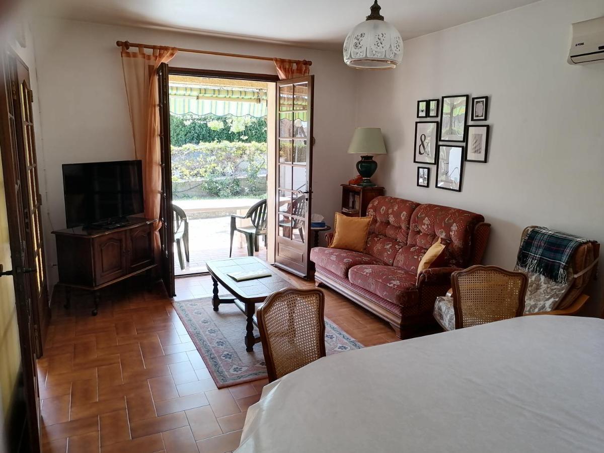 Charmante Maison Avec Terrasse Aux Portes De L'Ardeche Pont-Saint-Esprit Luaran gambar